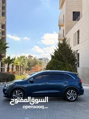  11 كيا نيرو هايبرد