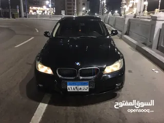  5 BMW—318i—2011