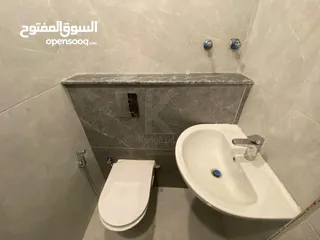  5 شقة مميزة للبيع في عمان - تلاع العلي - طابق شبه أرضي