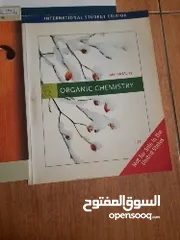  4 مجموعة كتب جامعية متنوعة مثل physics calculus Engineers Accounting pharmacy Human Resources Manageme