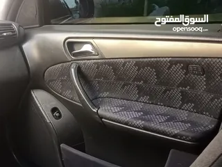  18 مرسيدس c200/ افنجارد فل كامل وفحص كامل موديل 2001 ماتور 2000 احمر