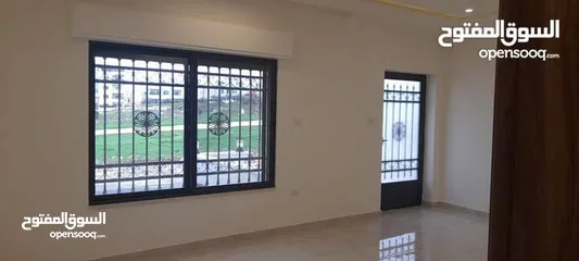  12 شقة سوبر ديلوكس