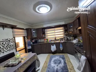  3 شقه للبيع من المملكه