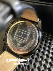  2 ساعة TOMMY HILFIGER WATCHES جديدة من شركة TIME CENTER للبيع بسعر مغري نظيفة جدا استعمال بسيط be