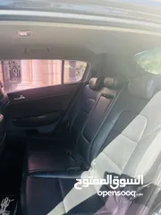  9 كيا سبورتاج للبيع فحص نخب  مش ناقصه ولا اشي  عداد قليل  امكانية البيع دفعة وشيكات