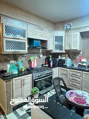 7 عماره في اسكان الامير طلال  التطوير الحضري اربع شقق للبيع