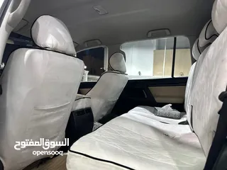  11 Land Cruiser GX V6