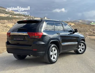  3 Jeep grand Cherokee بانوراما ممشى قليل  بحالة ممتازة