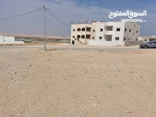  6 الاغوار الجنوبية بالقرب من البحر الميت..تصلح لشاليهات....استثمارية بمردود  عالي