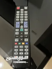  7 تلفزيون سامسونج 32 بوصة LED مع الطاولة للبيع