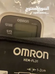  1 جهاز ضغط Omron m6 comfort