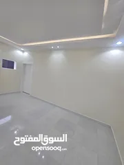  16 شقة للايجار بمدينة خميس مشيط حي  الرونة