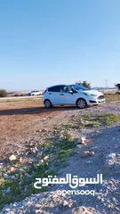  3 فرد فيستا السياره الاوفر تامين وترخيص سنه