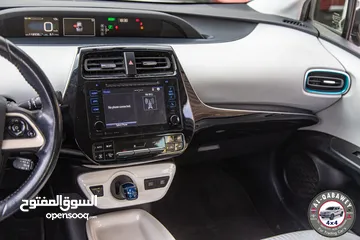  3 Toyota Prius 2018  •السيارة بحالة الوكالة و لا تحتاج الى صيانة    •محرك :  1800 سي سي  4 سلندر
