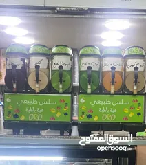  28 عدد محل عصير كامل متكامل  بحاله لجديد والسعر ما يرضي الله البيع كامل. كلو بحاله الجديد