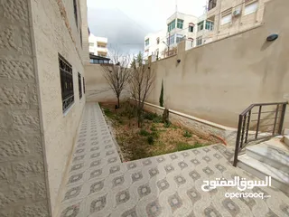  19 شقة مع حديقة للبيع في أجمل مناطق ابو نصير