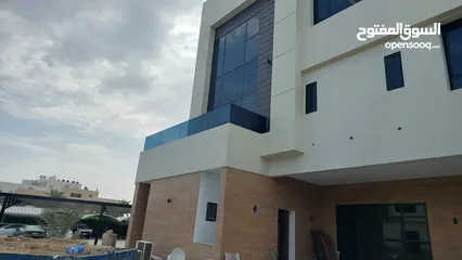  13 فني زجاج سكريت ومرايه