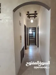 20 شقه فاخره  للايجار ( ديكورات فخمه )