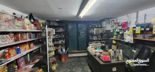  1 للبيع محل تجاري في بيت لحم منطقة بيت جالا مساحة 50 متر مع مخزن 160 متر