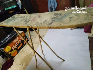  1 مكوايتين مع طاوله كوي للبيع ب15دينار