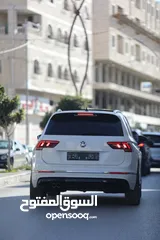  1 تيجوان R-Line للبيع مع امكانيه البدل