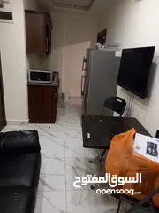  15 شارع الجامعة - شقة مفروشة ارضي غرفتين شامل المياه والإنترنت للإيجار من المالك مباشرة