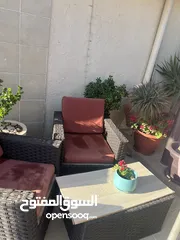  8 طقم راتان ومظلة ومرجيحة