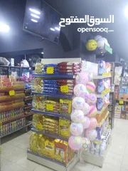  1 مطلوب شريك لمحل عروض دائمة