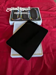  4 iPad Pro 11" M4 256GB شبه جديد مكفول