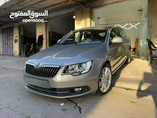  1 skoda superb