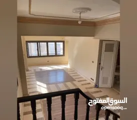  10 شقة دوبلكس للبيع بمدينة نصر بشارع متفرع من شارع الطيران