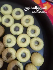  9 كعك ومعمول بأشكال وأنواع مختلفه اضافه إلى جميع انواع المعجنات وطبخ شعبي