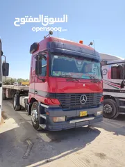  4 Tractor unit with flatbed