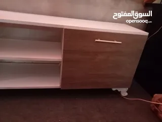  5 طاولة شاشه خشب للبيع