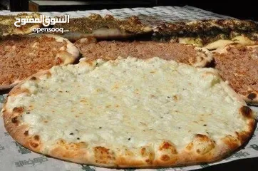  15 مطعم معجنات للبيع يعمل منذ 1995لغايه الان بشكل ممتاز  موقع ممتاز وله زبائن تبحث عن الجوده والطعم