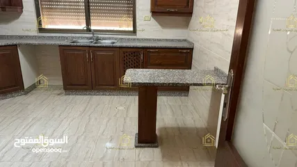  9 شقة مميزة - حي الصحابة - 3نوم 1ماستر - 200م - قرب الخدمات العامة