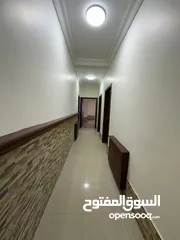  10 شقه تستحق المشاهده فارغه للايجار ضاحيه الرشيد مكونه من 4غرف نوم - مطبخين- مدخل خاص  سوبر ديلوكس