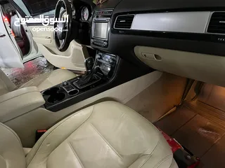  6 Volkswagen Touareg 2016 in Excellent Condition for sale!!