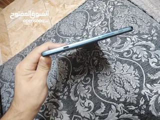  8 تابلت بحالة ممتازة