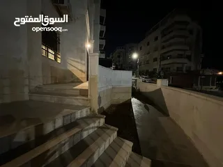  3 شقه مفروشة بالكامل