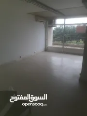  3 محل للايجار في ذوق مكايل كسروان