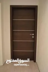  3 ابواب خشبيه داخليه و خارجيه بتصاميم حديثه وفاخره وعصريه جميع الانواع دهان  او تلبيس pvc  وقشره بلوط
