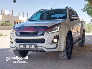  28 بكب ايسوزو دي ماكس Gt اصلي مديل 2020  فحص كامل لون ابيض لؤلؤي بسعر مغري قابل للبدل