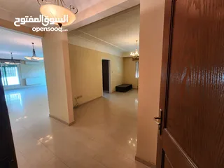  10 شقة للبيع في دير غبار ref : 14399