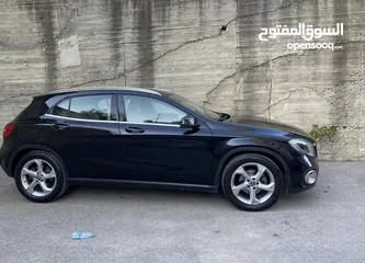  6 مارسيدس Mercedes Benz gla 200 2018 مع فتحة بانوراما