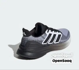  4 حذاء الترا رن 5 من اديداس