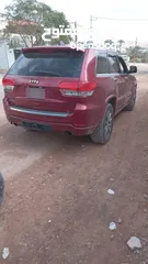  8 سيارات للبيع