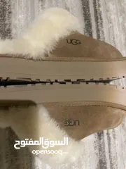 8 UGG disquette slippers (39, 9)