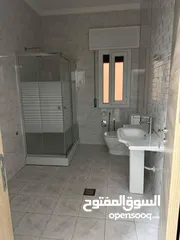  1 شقة جديده للايجار  جامعة الحاضره