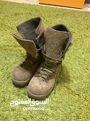  1 بسطار جيشي نمره 40 زيتي جلد اصلي